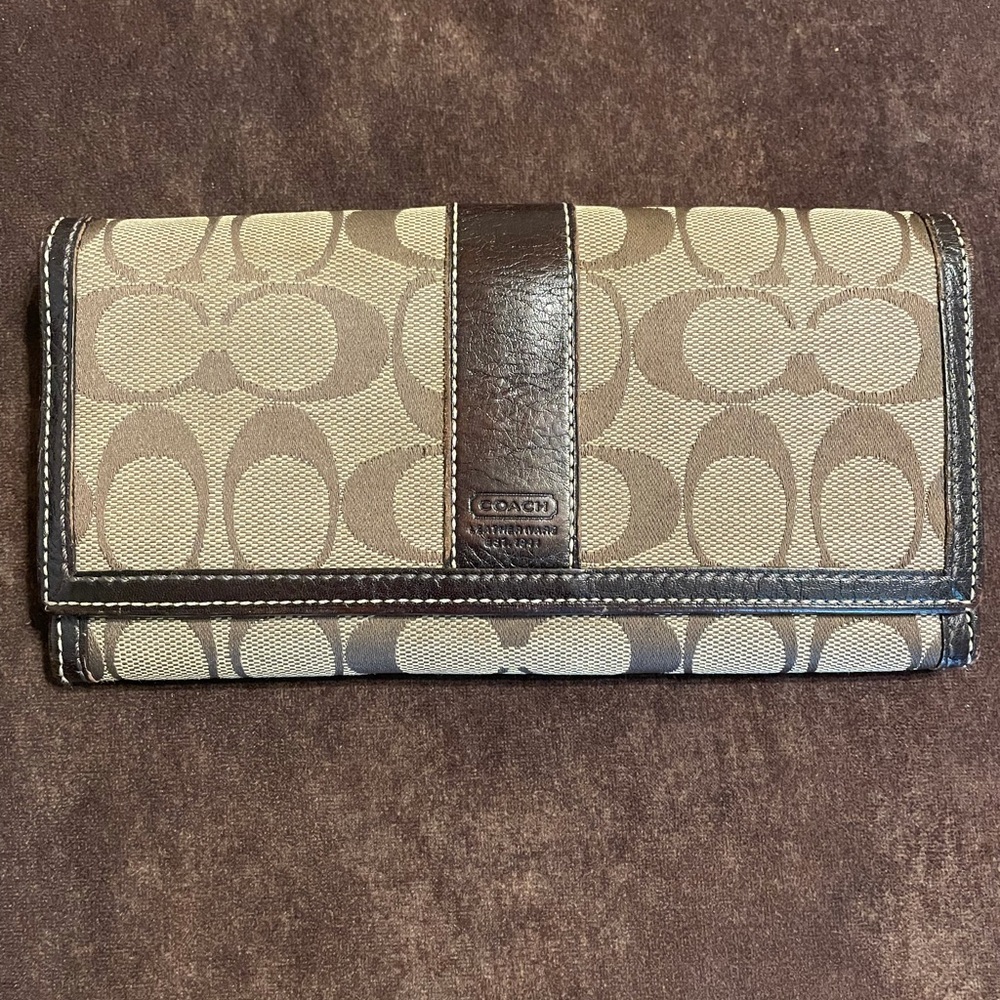 Coach wallet